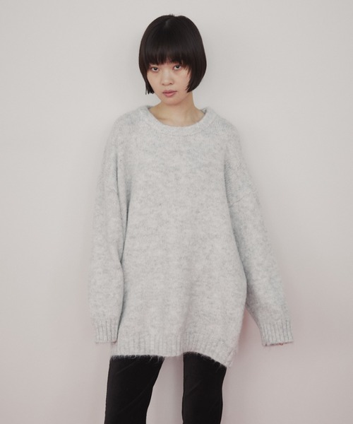 duei(デュイ)の「オーバーサイズルーズクルーネックニット(ニット/セーター・レディース・ライトグレー/チャコールグレー/イエロー・FREE)」の4枚目の写真