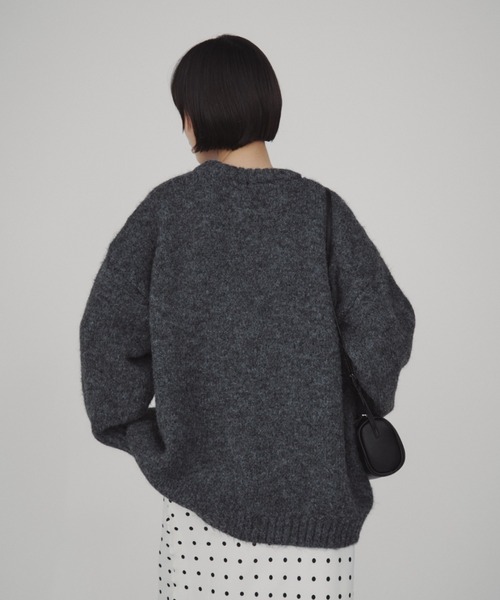 duei(デュイ)の「オーバーサイズルーズクルーネックニット(ニット/セーター・レディース・ライトグレー/チャコールグレー/イエロー・FREE)」の13枚目の写真