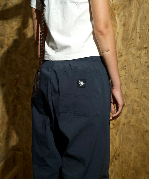WHILE（ワイル）の「コアクライミングパンツ 登山服 アルパインクライミング ワイドパンツ (NAVY)（その他パンツ・レディース・その他・SMALL/MEDIUM/LARGE/X-SMALL）」の12枚目の写真