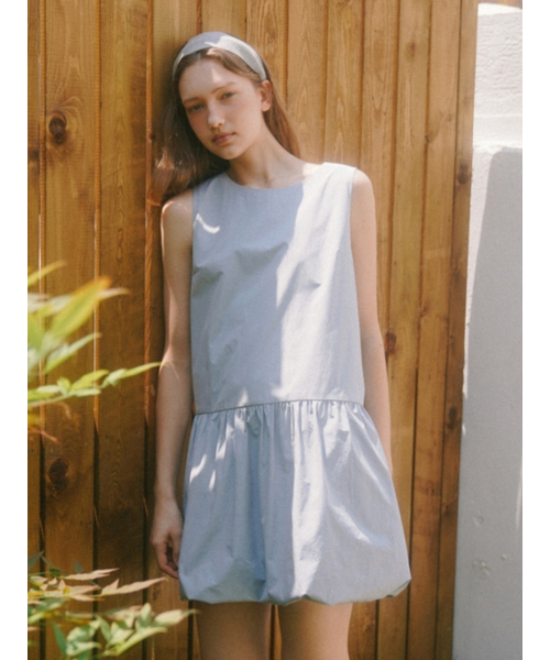 UNNOUT(アナウト)の「BANDING BALLOON MINI DRESS SKY(ワンピース・レディース・その他・FREE)」の1枚目の写真