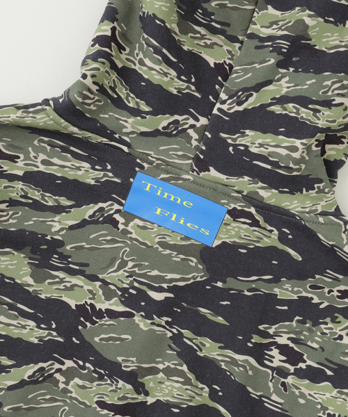 JOINT WORKS(ジョイントワークス)の「PLAYHOUR /プレイアワー Tiger Camo Zip Hoodie(パーカー・メンズ・カーキ・2/1)」の6枚目の写真