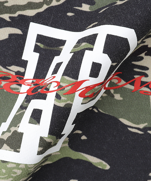 JOINT WORKS(ジョイントワークス)の「PLAYHOUR /プレイアワー Tiger Camo Zip Hoodie(パーカー・メンズ・カーキ・2/1)」の2枚目の写真