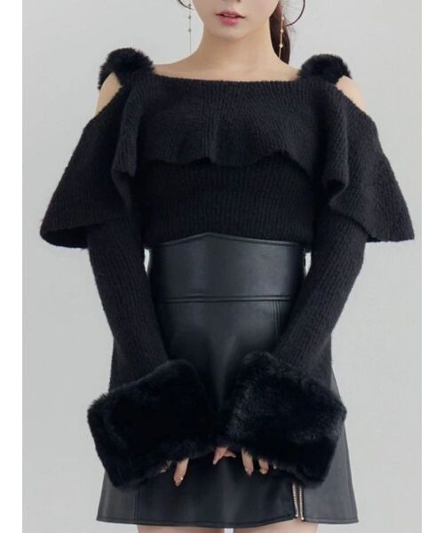 EATME（イートミー）の「フェイクファーストラップオフショルダーリブニット（ニット/セーター・レディース・アイボリー/ブラック・FREE）」の2枚目の写真