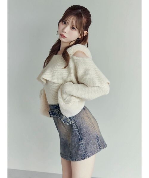 EATME(イートミー)の「フェイクファーストラップオフショルダーリブニット(ニット/セーター・レディース・アイボリー/ブラック・FREE)」の4枚目の写真