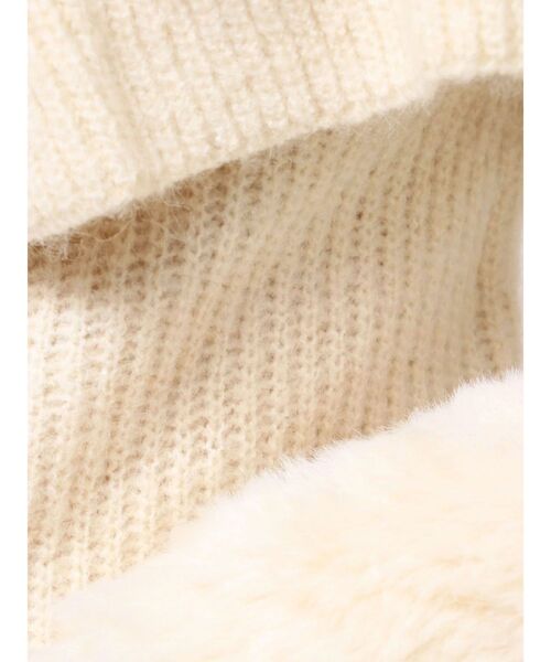 EATME（イートミー）の「フェイクファーストラップオフショルダーリブニット（ニット/セーター・レディース・アイボリー/ブラック・FREE）」の16枚目の写真