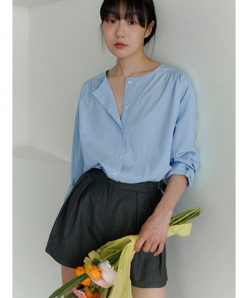 MAGNET ARCHIVE(マグネット アーカイブ)の「Pery Shirring Shirt (Blue)(シャツ/ブラウス・レディース・その他・FREE)」の1枚目の写真