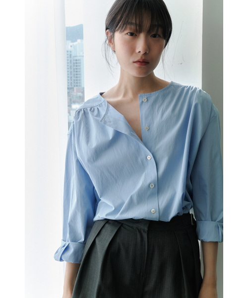 MAGNET ARCHIVE(マグネット アーカイブ)の「Pery Shirring Shirt (Blue)(シャツ/ブラウス・レディース・その他・FREE)」の4枚目の写真