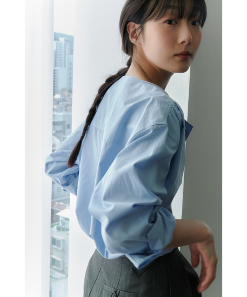 MAGNET ARCHIVE(マグネット アーカイブ)の「Pery Shirring Shirt (Blue)(シャツ/ブラウス・レディース・その他・FREE)」の5枚目の写真