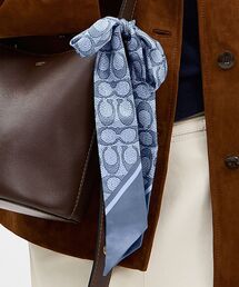 COACH（コーチ）の「レキシー プリント シルク バンダナ（バンダナ