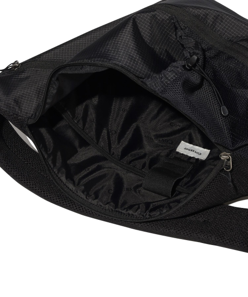 COVERNAT（カバーナット）の「ライトスリングバック New Black（ボディバッグ/ウエストポーチ・レディース・その他・FREE）」の8枚目の写真