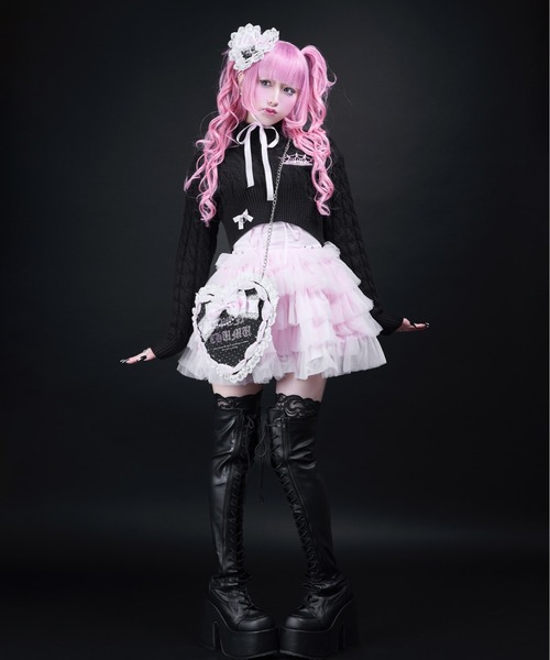 AVENCHUMU(アバンチュウム)の「Brass knuckle cable knit tops(ニット/セーター・レディース・ホワイト/ピンク/ブラック・FREE)」の8枚目の写真