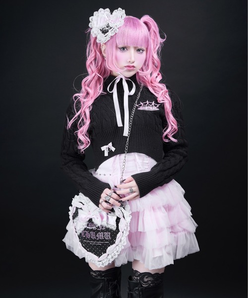 AVENCHUMU(アバンチュウム)の「Brass knuckle cable knit tops(ニット/セーター・レディース・ホワイト/ピンク/ブラック・FREE)」の4枚目の写真