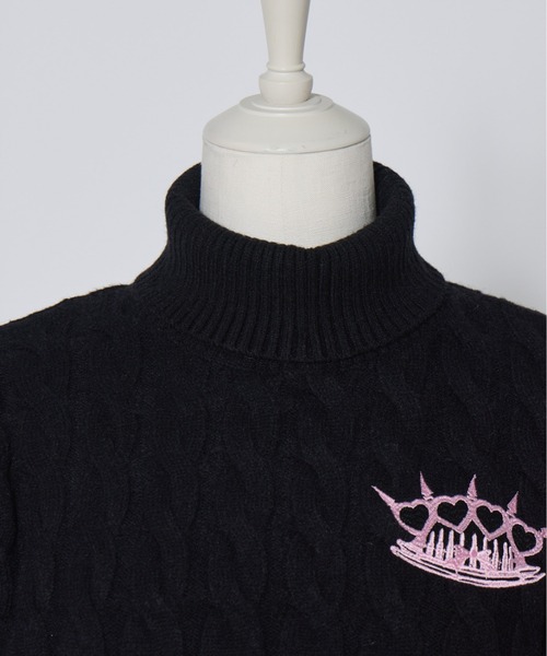 AVENCHUMU(アバンチュウム)の「Brass knuckle cable knit tops(ニット/セーター・レディース・ホワイト/ピンク/ブラック・FREE)」の15枚目の写真