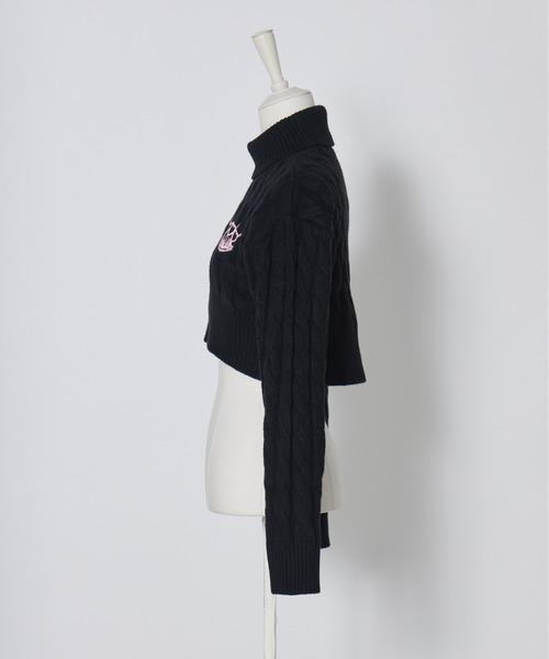 AVENCHUMU(アバンチュウム)の「Brass knuckle cable knit tops(ニット/セーター・レディース・ホワイト/ピンク/ブラック・FREE)」の13枚目の写真