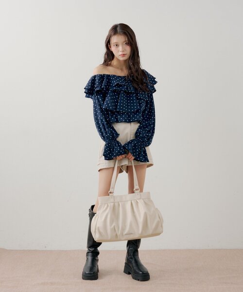 Chico(チコ)の「BIGギャザートートバッグ(トートバッグ・レディース・ピンク系その他3/ブラック/アイボリー/ベージュ系その他3・FREE)」の8枚目の写真