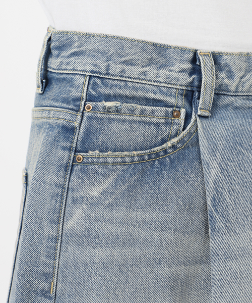 Spick & Span（スピックアンドスパン）の「《WEB限定サイズ有り / 追加》5 1/2 TUCKBARREL DENIM（デニムパンツ・レディース・ブルー系その他/サックスブルー・28/27/26）」の22枚目の写真