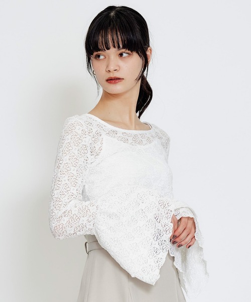 REDYAZEL(レディアゼル)の「ボリュームスリーブシアーレースブラウス×ベーシックキャミソール(Tシャツ/カットソー・レディース・キナリ/ホワイト/ブラック・FREE)」の2枚目の写真