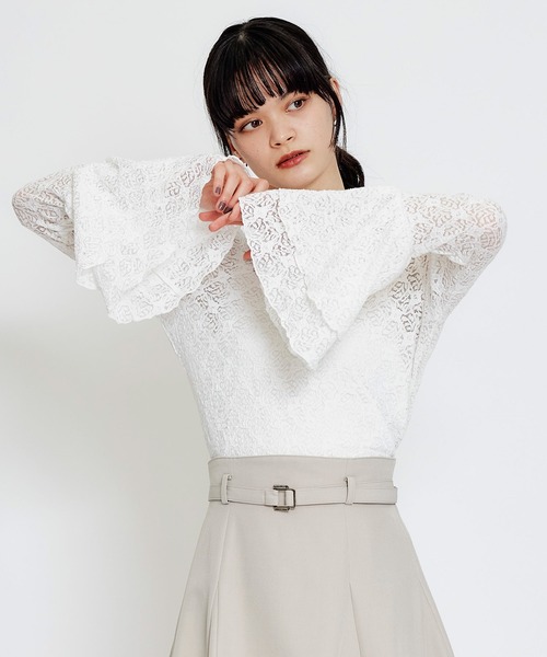 REDYAZEL(レディアゼル)の「ボリュームスリーブシアーレースブラウス×ベーシックキャミソール(Tシャツ/カットソー・レディース・キナリ/ホワイト/ブラック・FREE)」の5枚目の写真