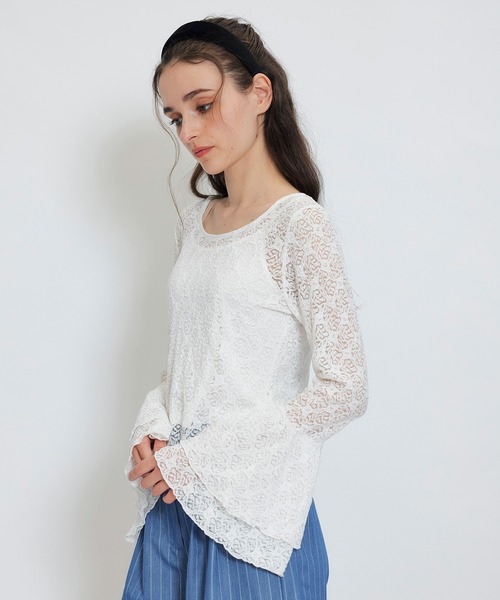 REDYAZEL(レディアゼル)の「ボリュームスリーブシアーレースブラウス×ベーシックキャミソール(Tシャツ/カットソー・レディース・キナリ/ホワイト/ブラック・FREE)」の9枚目の写真