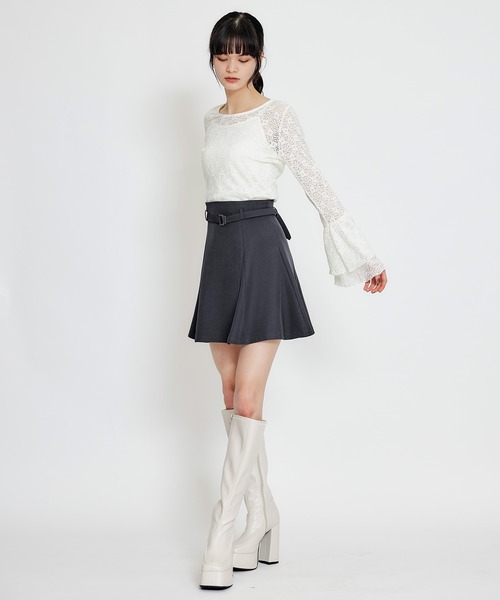 REDYAZEL(レディアゼル)の「ボリュームスリーブシアーレースブラウス×ベーシックキャミソール(Tシャツ/カットソー・レディース・キナリ/ホワイト/ブラック・FREE)」の14枚目の写真