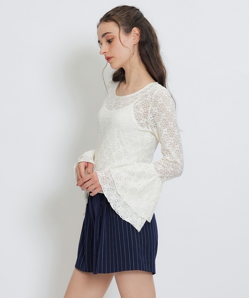 REDYAZEL(レディアゼル)の「ボリュームスリーブシアーレースブラウス×ベーシックキャミソール(Tシャツ/カットソー・レディース・キナリ/ホワイト/ブラック・FREE)」の20枚目の写真