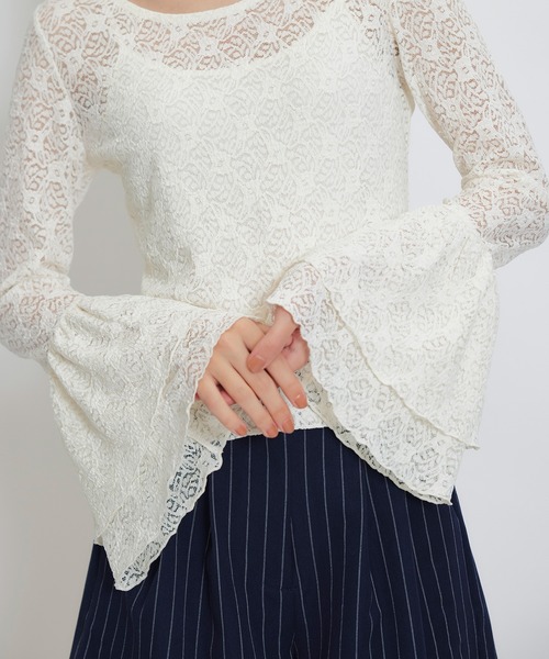 REDYAZEL(レディアゼル)の「ボリュームスリーブシアーレースブラウス×ベーシックキャミソール(Tシャツ/カットソー・レディース・キナリ/ホワイト/ブラック・FREE)」の22枚目の写真