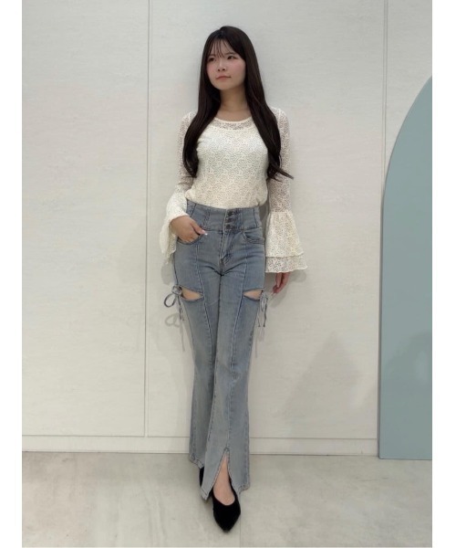REDYAZEL（レディアゼル）の「ボリュームスリーブシアーレースブラウス×ベーシックキャミソール（Tシャツ/カットソー・レディース・キナリ/ホワイト/ブラック・FREE）」の10枚目の写真
