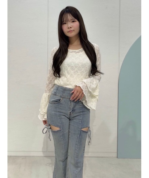 REDYAZEL（レディアゼル）の「ボリュームスリーブシアーレースブラウス×ベーシックキャミソール（Tシャツ/カットソー・レディース・キナリ/ホワイト/ブラック・FREE）」の11枚目の写真