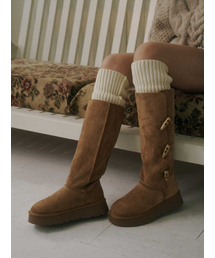 FORRR（フォルンルン）の「Three Button Fur Long Boots - Chestnut（ブーツ）」