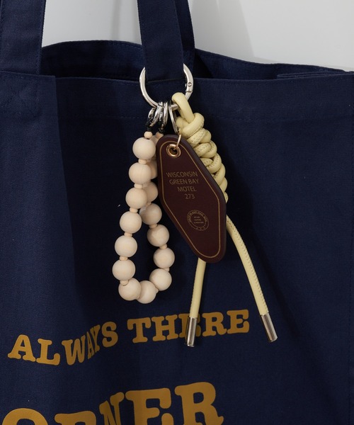 CIAOPANIC TYPY（チャオパニックティピー）の「合皮プレートチャーム（キーホルダー・レディース・シルバー/ブルー/イエロー・ONE SIZE）」の3枚目の写真