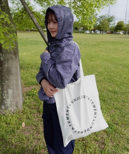 UNDERSTATEMENTs(アンダーステイトメント)の「【ユニセックス】2WAY UNDERSTATEMENTsロゴトートバッグ(トートバッグ・メンズ・ホワイト/ブラック/イエロー/グリーン/ピンク/レッド/ブルー・FREE)」の17枚目の写真