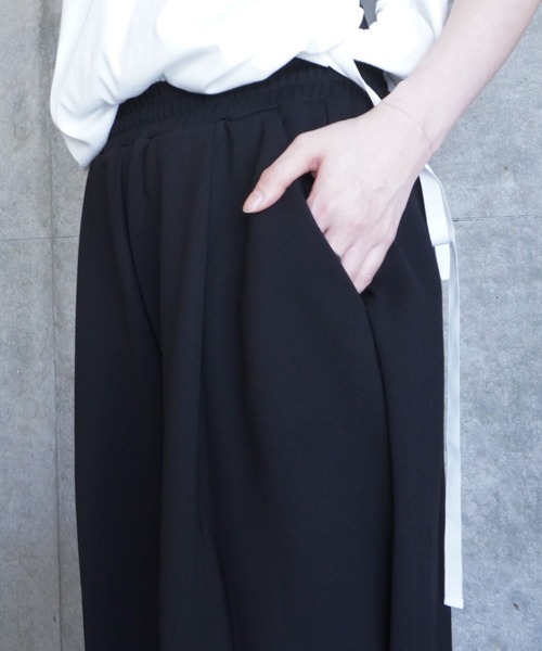 k3&co.（ケイスリーアンドコー）の「Loose half pants（スウェットパンツ・レディース・グレー/Black・ONE SIZE）」の13枚目の写真