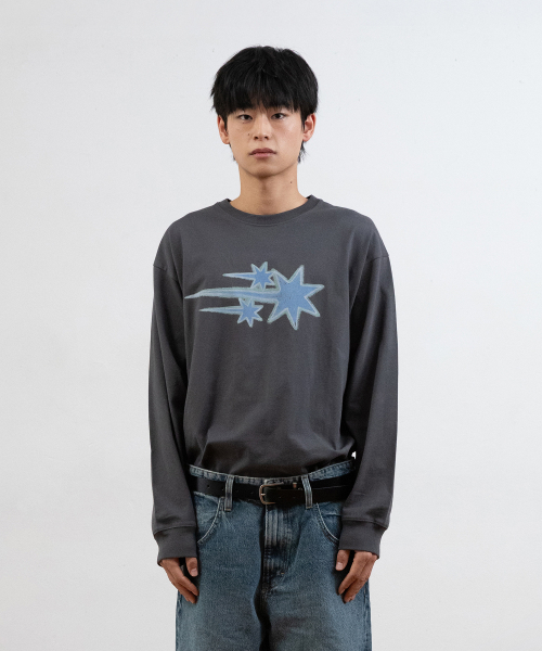 NICE GHOST CLUB(ナイスゴーストクラブ)の「DRAWING 3STAR LS TEE_CHARCOAL(NG2GSUT560A)(Tシャツ/カットソー・レディース・チャコール・SMALL/MEDIUM/LARGE)」の1枚目の写真