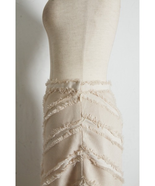 &. NOSTALGIA（アンドドットノスタルジア）の「フリンジタイトフレアスカート（スカート・レディース・ベージュ/ブラック・M）」の13枚目の写真