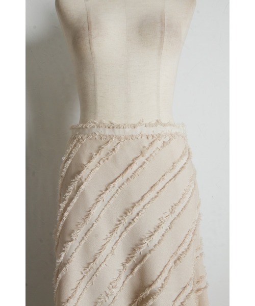 &. NOSTALGIA（アンドドットノスタルジア）の「フリンジタイトフレアスカート（スカート・レディース・ベージュ/ブラック・M）」の14枚目の写真