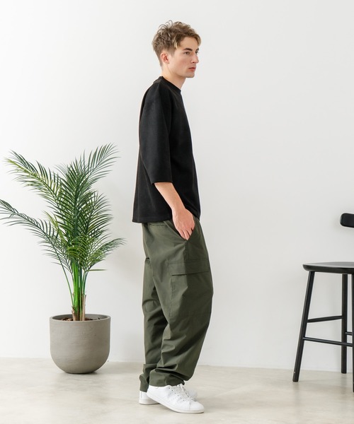 Blue Standard （ブルースタンダード）の「【BLUE STANDARD/ブルースタンダード】【極上の滑らかスエード風】高見え7分袖Tシャツ 上品な光沢 オーバーサイズ（Tシャツ/カットソー・メンズ・ブラウン/ブラック/グレー・X-LARGE/LARGE/MEDIUM）」の4枚目の写真
