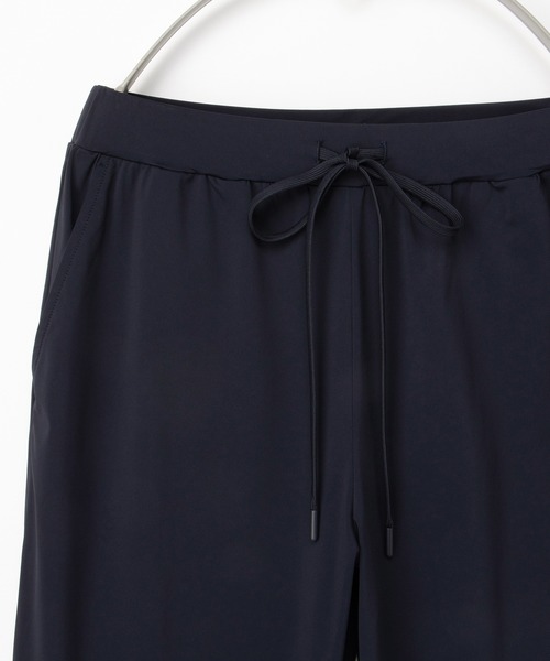 Honeys(ハニーズ)の「【ハニさら・アクティブウェア・接触冷感・吸水速乾・UVカット】快適クールイージーパンツ(その他パンツ・レディース・ブラック/ネイビー/スミクロ・S/M/LL/L/3L)」の16枚目の写真