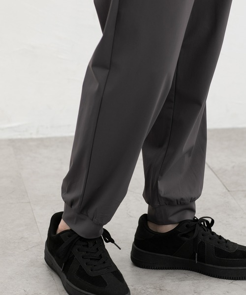 Honeys(ハニーズ)の「【ハニさら・アクティブウェア・接触冷感・吸水速乾・UVカット】快適クールイージーパンツ(その他パンツ・レディース・ブラック/ネイビー/スミクロ・S/M/LL/L/3L)」の21枚目の写真