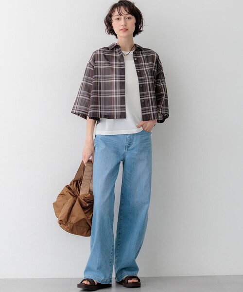 23区(ニジュウサンク)の「【Oggi掲載】スエードスポーツ サンダル(サンダル・レディース・ブラック系/ダークブラウン系・24.5/23.5/22.5)」の11枚目の写真
