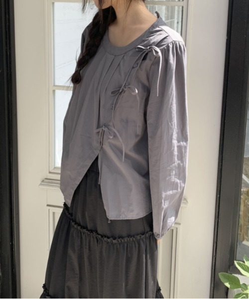 Vipoa（ヴィポア）の「Lace up ribbon shirt（シャツ/ブラウス・レディース・アイボリー/グレー・FREE）」の7枚目の写真