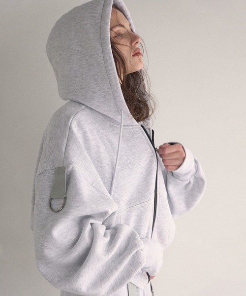 MIELI INVARIANT(ミエリインヴァリアント)の「Brush Sweat Zip Hoodie(パーカー・レディース・ブラック/ライトグレー・FREE)」の4枚目の写真