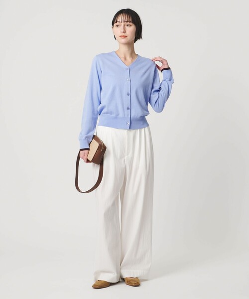 UNITED ARROWS（ユナイテッドアローズ）の「エンブロイダリー バイカラー カーディガン ‐ウォッシャブル‐（カーディガン/ボレロ・レディース・グレー系/ネイビー/ライトブルー・FREE）」の5枚目の写真