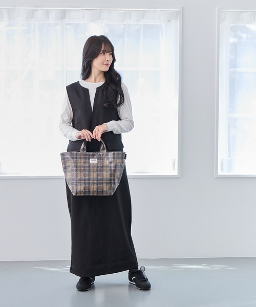 ROOTOTE(ルートート)の「ROOTOTE ルートート EU.デリ.ラミネート-T(トートバッグ・レディース・レッド/グリーン/ブラウン/ベージュ・FREE)」の7枚目の写真