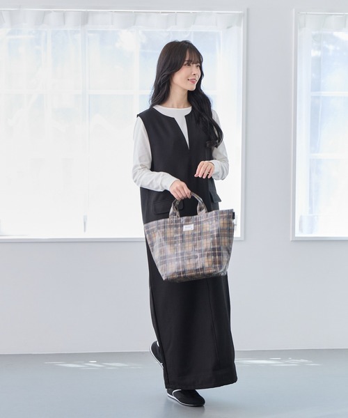 ROOTOTE(ルートート)の「ROOTOTE ルートート EU.デリ.ラミネート-T(トートバッグ・レディース・レッド/グリーン/ブラウン/ベージュ・FREE)」の9枚目の写真