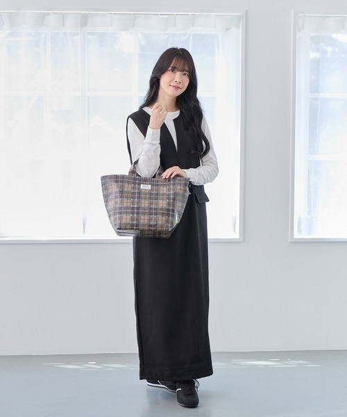 ROOTOTE(ルートート)の「ROOTOTE ルートート EU.デリ.ラミネート-T(トートバッグ・レディース・レッド/グリーン/ブラウン/ベージュ・FREE)」の10枚目の写真
