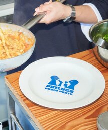 BIRTHDAY BAR（バースデイバー）の「【クリエイター「FLINT MASON」× BIRTHDAY BAR 初コラボ!】POTLUCK PASTA PARTY リムプレートM（食器）」