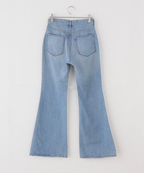 Tu es mon TRESOR（トゥ エ モン トレゾア）の「【TU ES MON TRESOR/トゥ エ モン トレゾア】r The Garnet Jean（デニムパンツ・レディース・ブルー・24/27/26/25）」の2枚目の写真