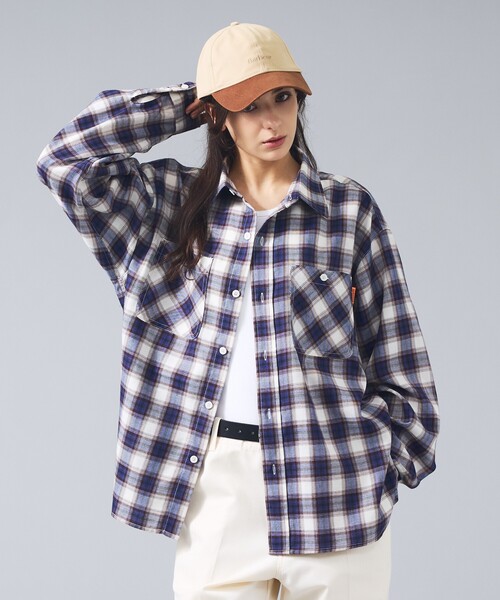 UNIVERSAL OVERALL（ユニバーサルオーバーオール）の「【UNIVERSAL OVERALL / ユニバーサルオーバーオール】オンブレチェック シャツ / ユニセックス/U2613190（シャツ/ブラウス・メンズ・ネイビー/グレー・M）」の17枚目の写真