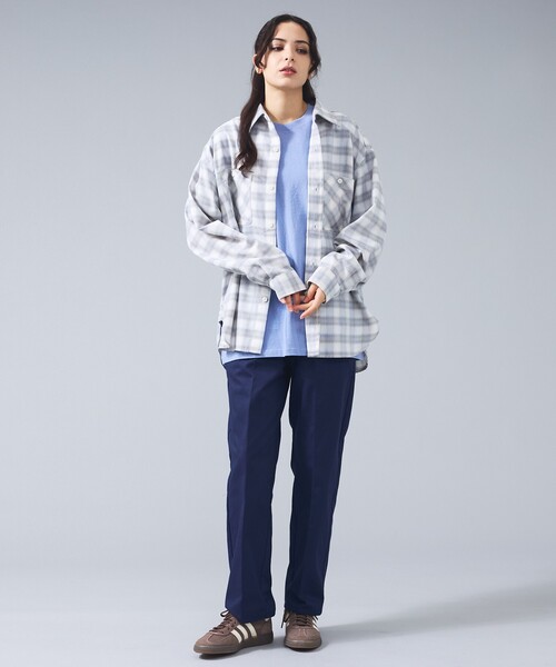 UNIVERSAL OVERALL（ユニバーサルオーバーオール）の「【UNIVERSAL OVERALL / ユニバーサルオーバーオール】オンブレチェック シャツ / ユニセックス/U2613190（シャツ/ブラウス・メンズ・ネイビー/グレー・M）」の22枚目の写真