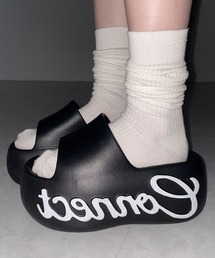 me+em select(�~�[���Z���N�g)�̃��^�����O���S����X���C�h�T���_�� �^ lettering logo platform slide sandals(�T���_��)